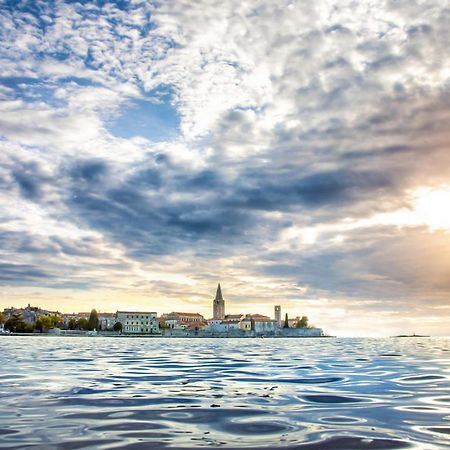 Studio Apartment Ljubica For 2 Persons 150M From The Beach Poreč Exterior foto